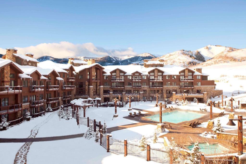 THE BEST FAMILY-FRIENDLY HOTEL STAYS IN PARK CITY